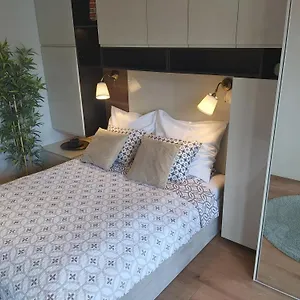 Siedmiogrodzka - Most Handy Location, Aircon & Garage Free Apartamento