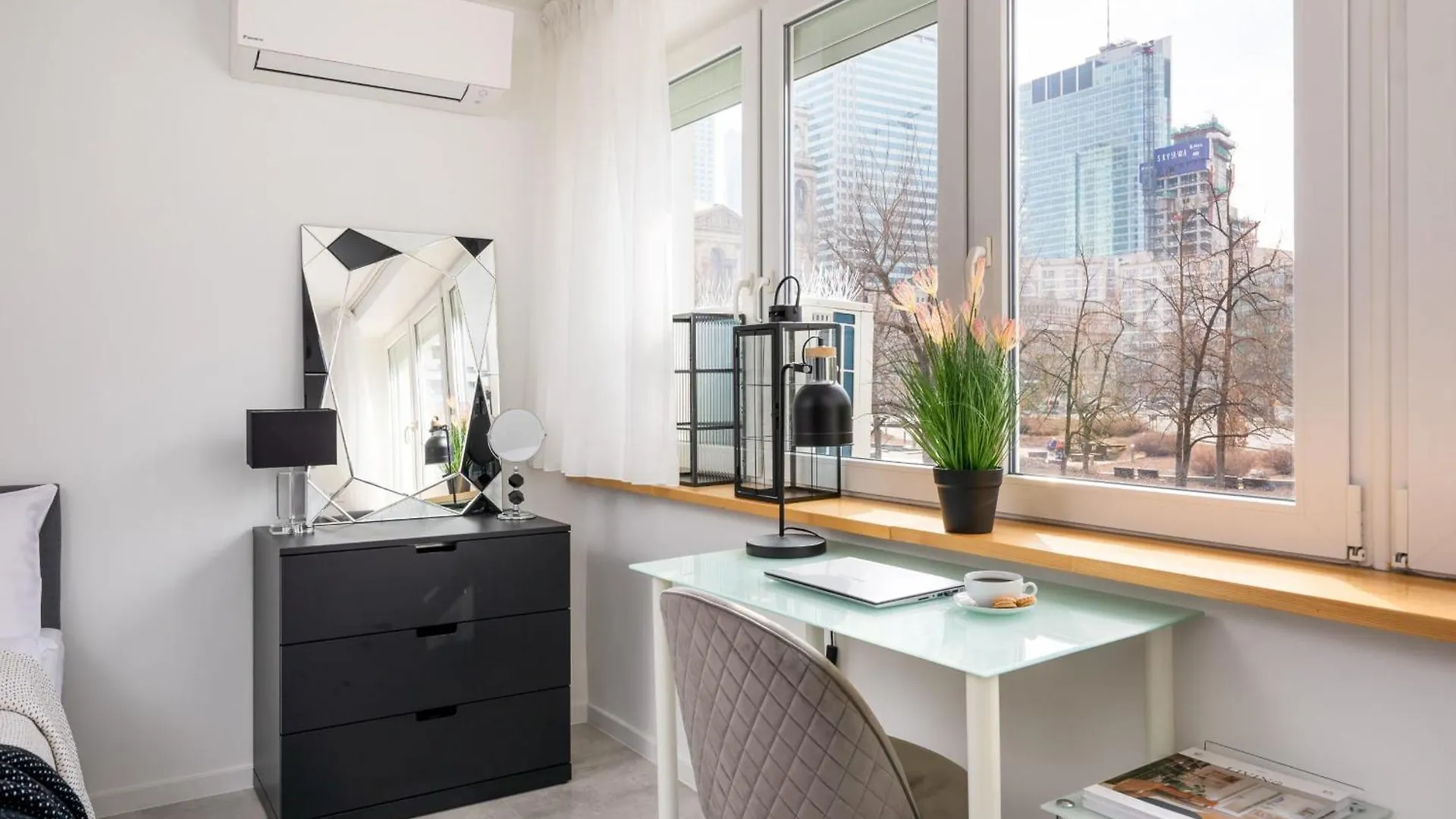 Plac Grzybowski Studio Near Metro Swietokrzyska By Noclegi Renters Warsaw Poland