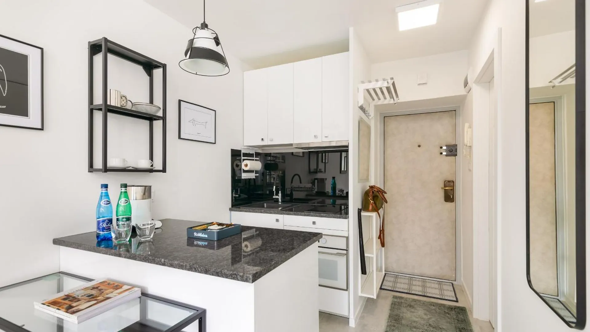 Plac Grzybowski Studio Near Metro Swietokrzyska By Noclegi Renters Warsaw